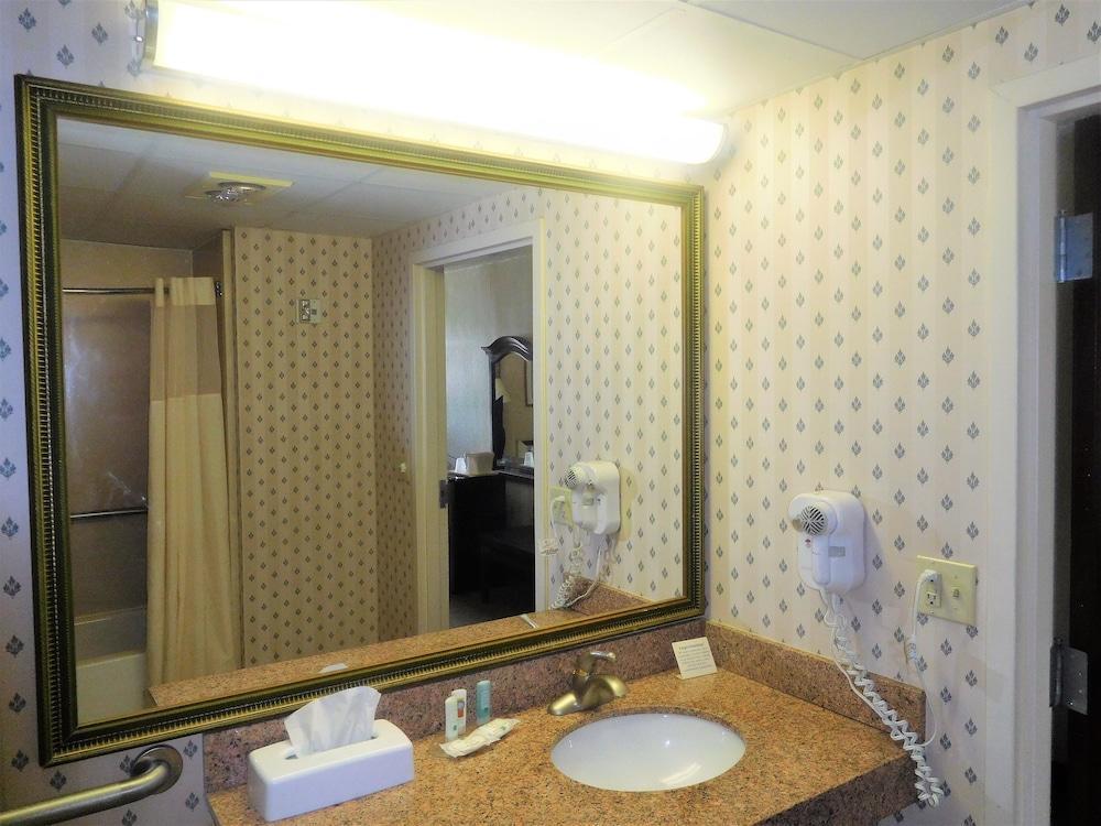 Quality Inn & Suites Danville Ngoại thất bức ảnh